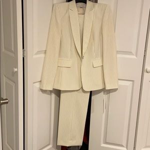 Tahari : Ivory women suit with stripes- size 6